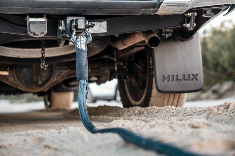 Recovery Hitch & 4.75T Bow Shackle