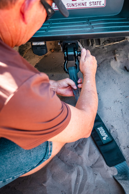 Recovery Hitch & 4.75T Bow Shackle