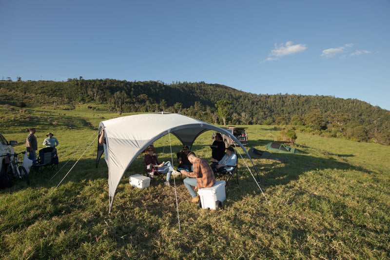 Buy 4.2 Shade Dome Deluxe - With Sun Wall Online | OZtrail